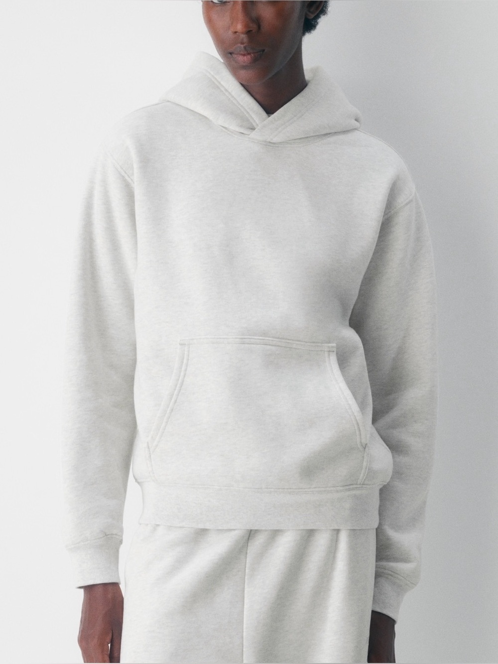 Aritzia Sweatfleece Cozy Fleece Perfect Hoodie White Size Medium